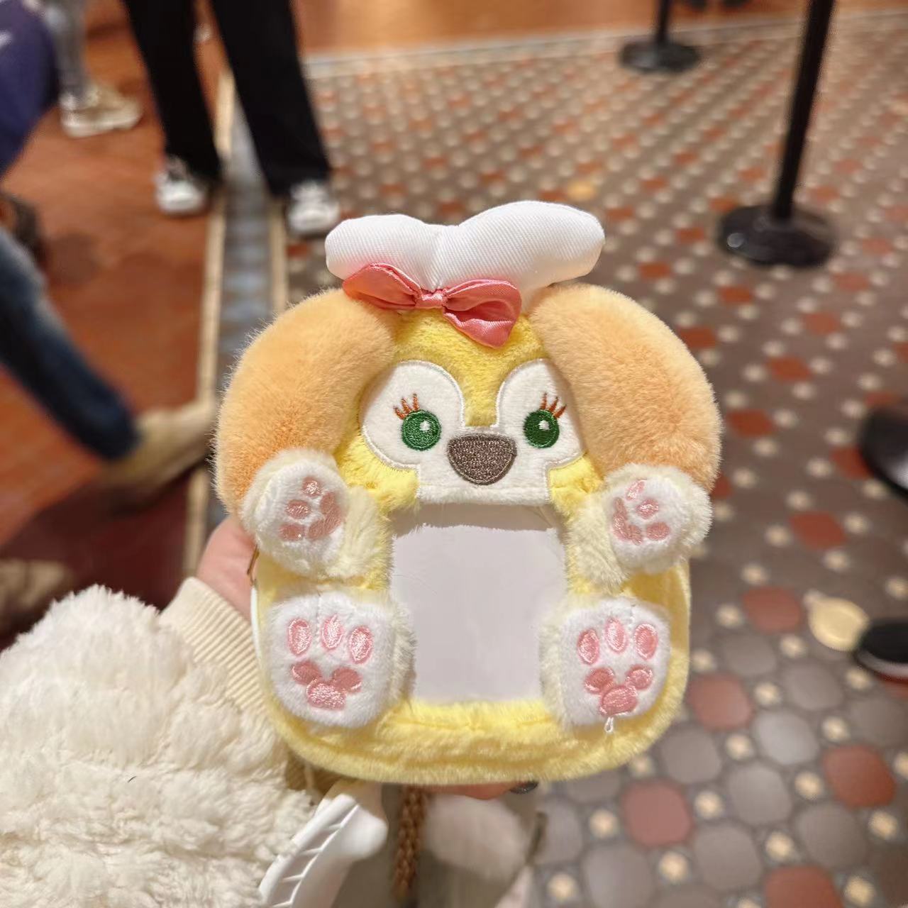 SHDL - Duffy and friends pouch - Cookie Ann