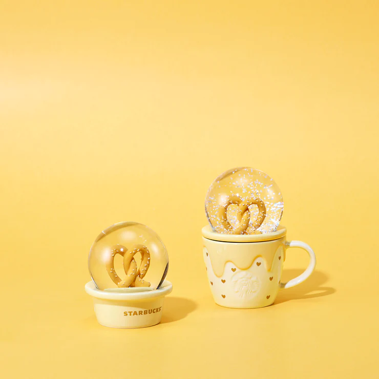 Hong Kong Starbucks - 3OZ PREZEL HEART MUG