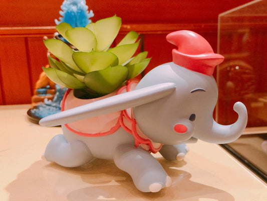 HKDL - Dumbo Artificial plants