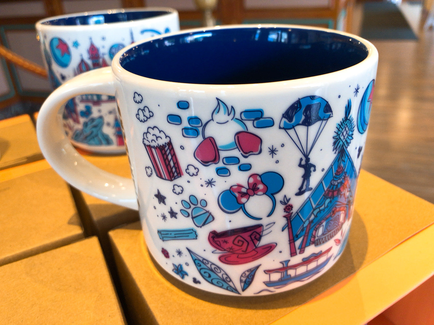 HKDL - Disney park exclusive Starbucks mug