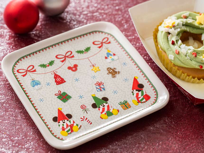 TDR - Christmas 2023 - Plate