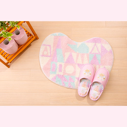 TDR - Happiness Everywhere Collection - Rug with Sipper