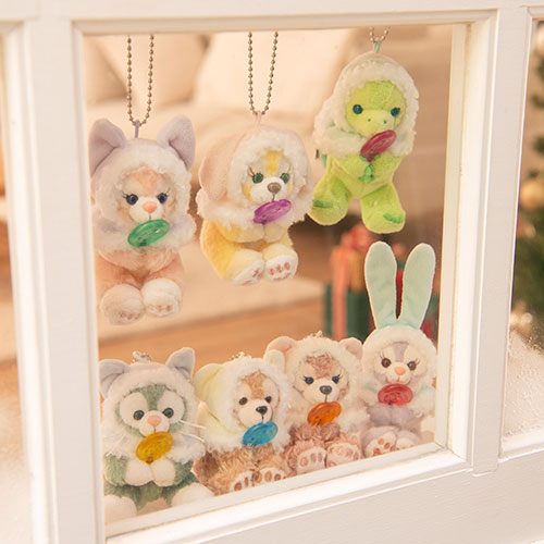 TDR - Duffy and friends White Wintertime Wonders Collection - Plush keychain