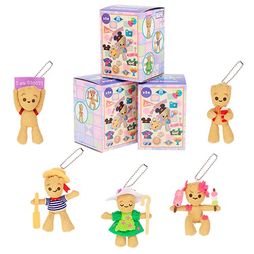 TDR - It's small world with Groot Collection - random plush keychain