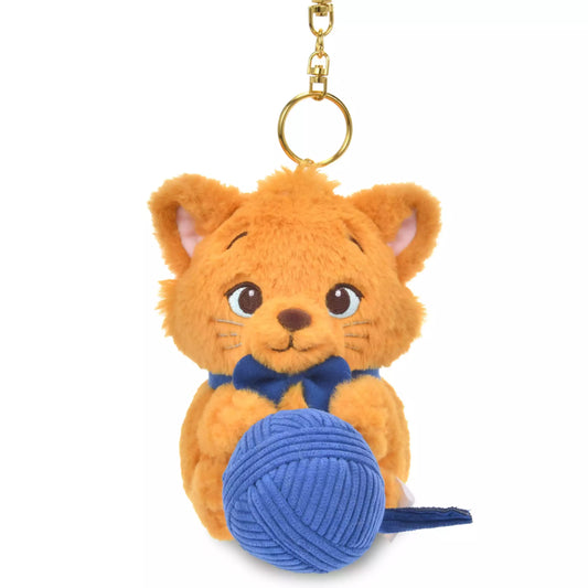 Marie, Toulouse and Berlioz plush keychains from the Disney Cat Day 2026 series. Fluffy stuffed animal keychains holding a yarn ball or mouse toy. These interactive plushies vibrate when the pull-string toy is pulled.