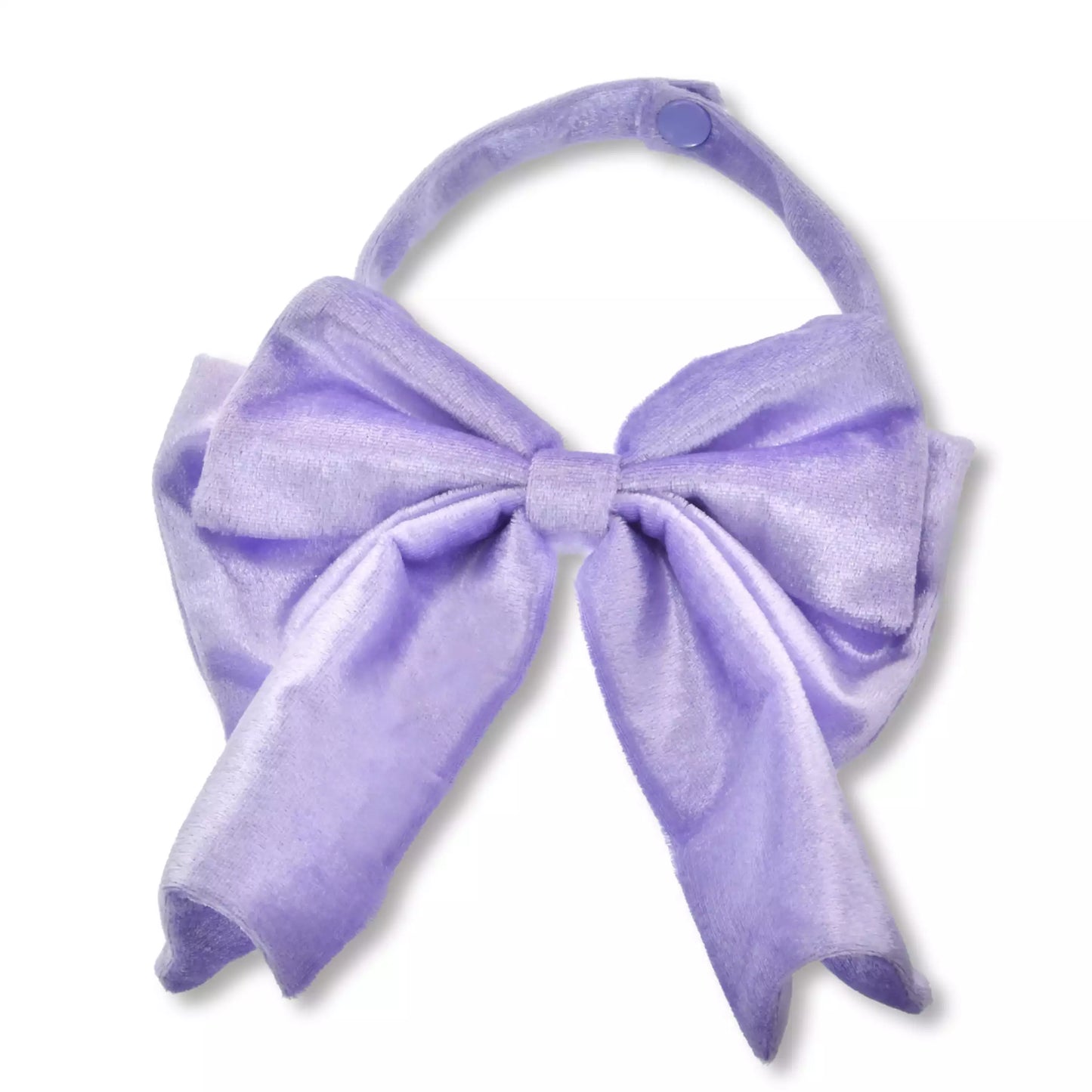 Disney Store Japan Cat Day 2026 limited edition merchandise. Japan exclusive Disney character goods featuring Lucifer, Figaro, and Marie with a chic antique design aesthetic. Lucifer plush.