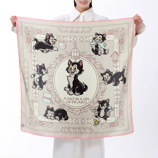 Scarf from the Disney Cat Day 2026 collection. White polyester scarf featuring Figaro in various adorable positions. Exclusive Japanese Disney merchandise celebrating February 22nd.
