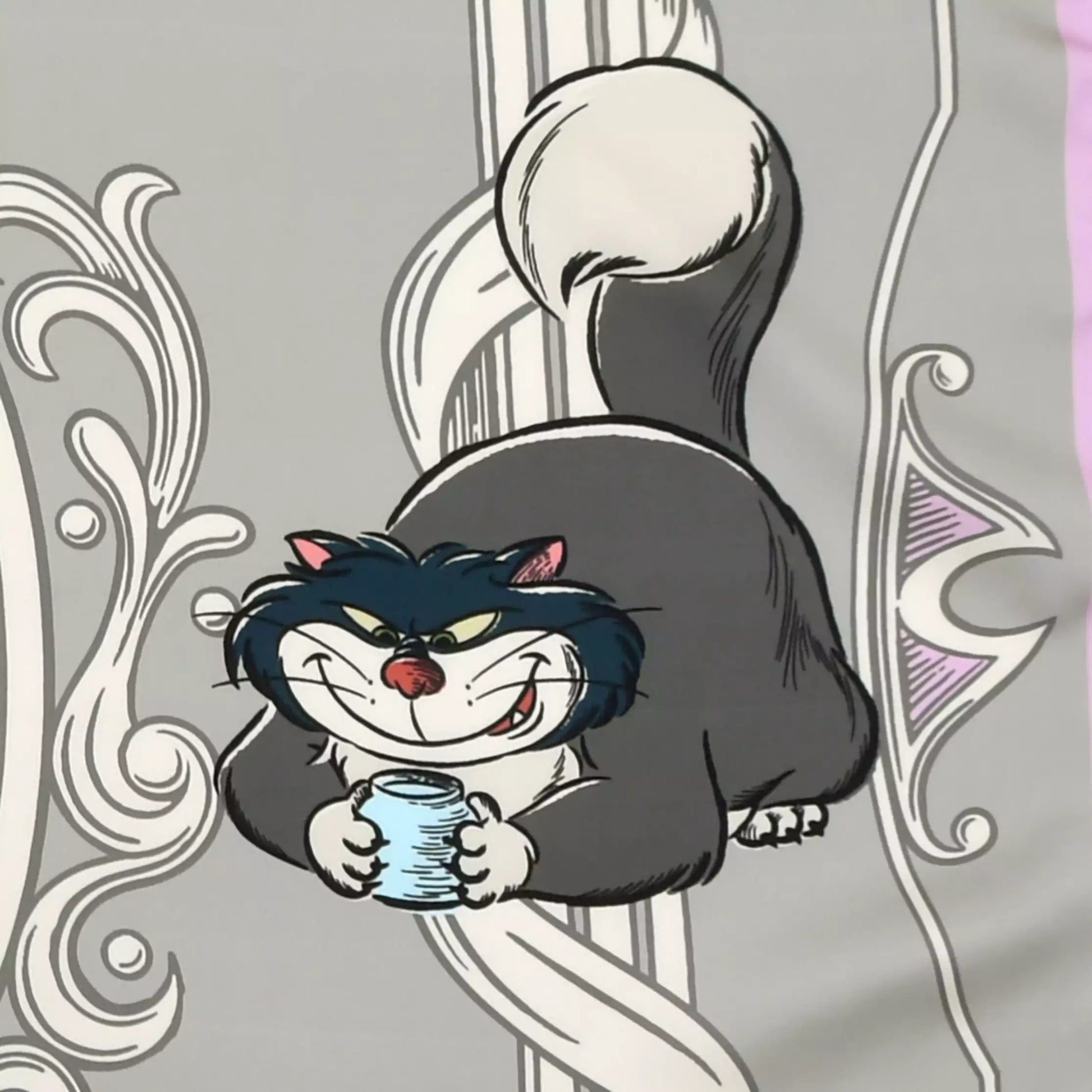 Scarf from the Disney Cat Day 2026 collection. Gray polyester scarf featuring Lucifer in various adorable positions. Exclusive Japanese Disney merchandise celebrating February 22nd.
