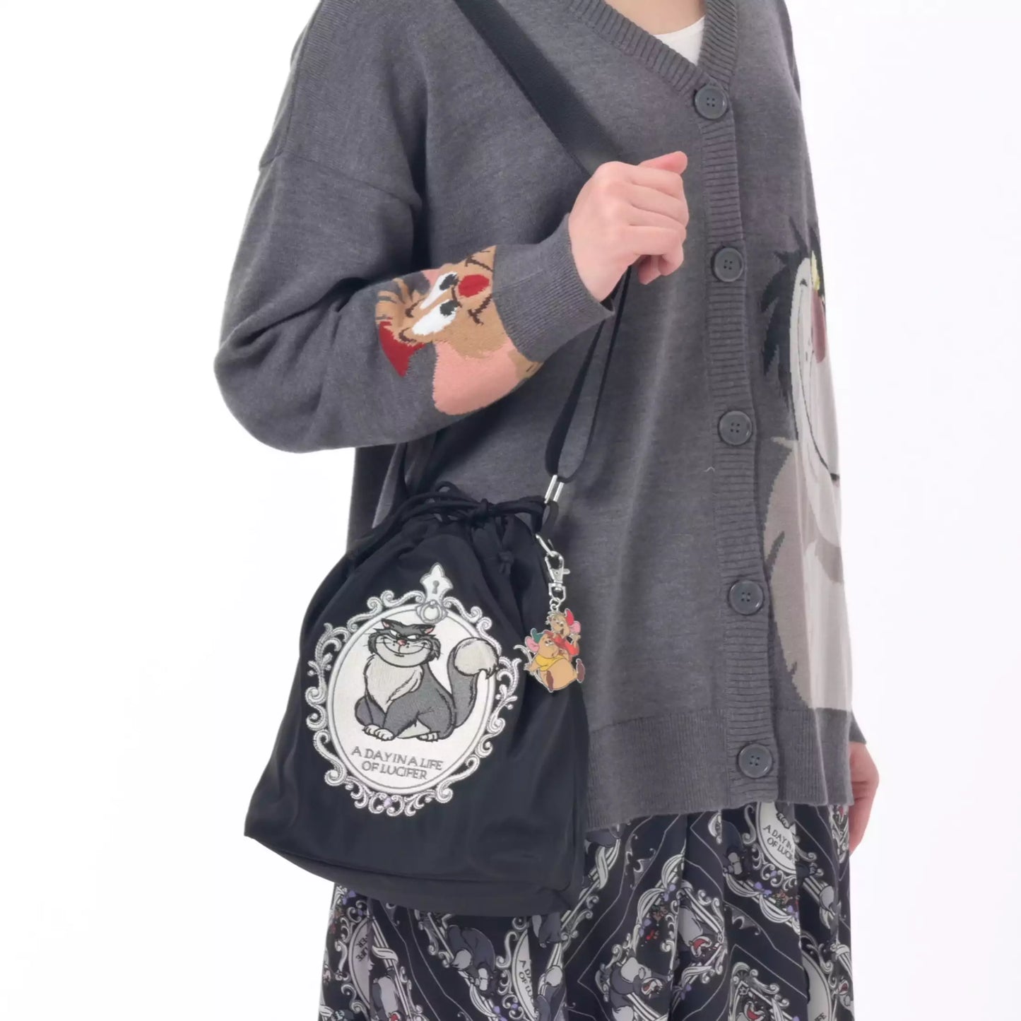 Disney Store Japan Cat Day 2026 limited edition merchandise. Japan exclusive Disney character goods featuring Lucifer, Figaro, and Marie with a chic antique design aesthetic. Lucifer shoulder bag. shop at LEALEA MART.