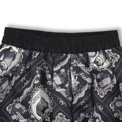 Skirt from the Disney Cat Day 2026 collection. Black polyester skirt featuring Lucifer in a sitting pose. Exclusive Japanese Disney merchandise celebrating February 22nd.