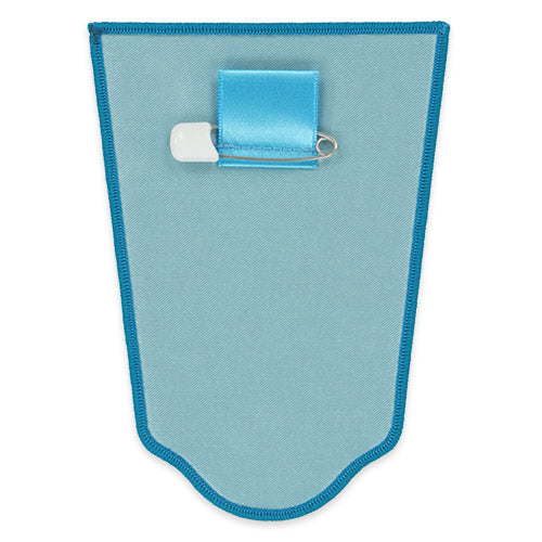 Wearable merchandise for the Tokyo DisneySea Food & Wine Festival. This patch features an illustration of Remy and stylish culinary patterns.