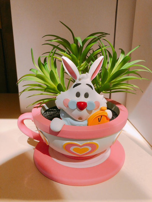 HKDL - Alice in Wonderland White Rabbit Artificial plants