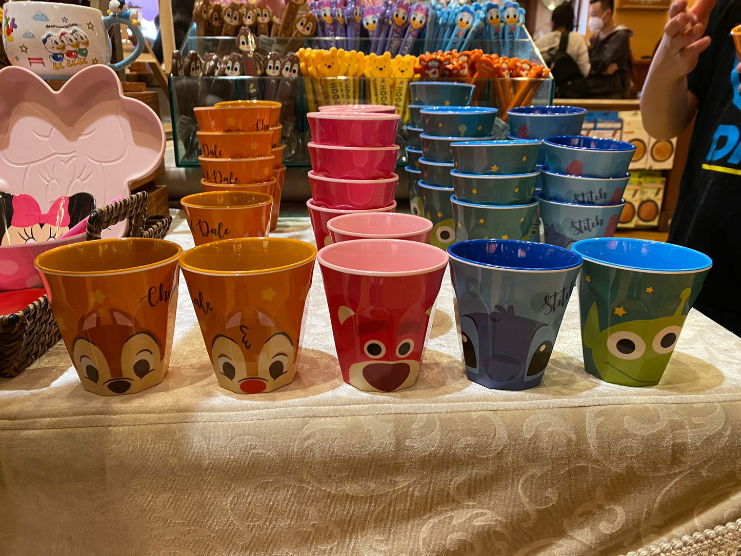 HKDL - Disney Character cup
