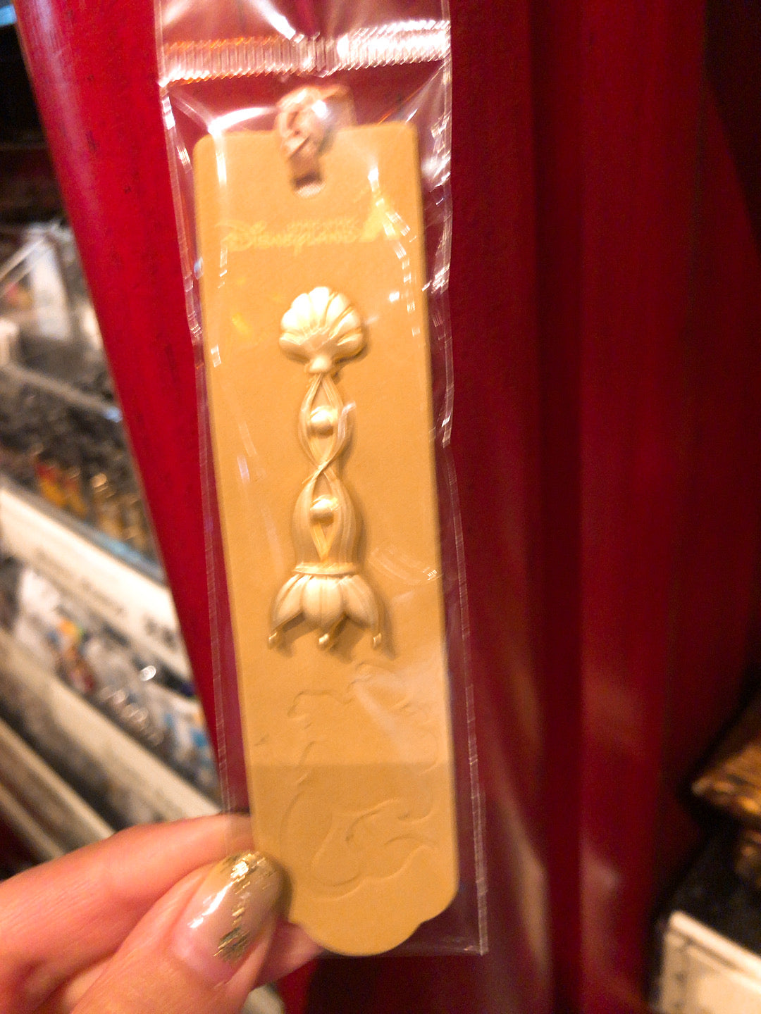 HKDL - Princess pin with leather bookmark collection