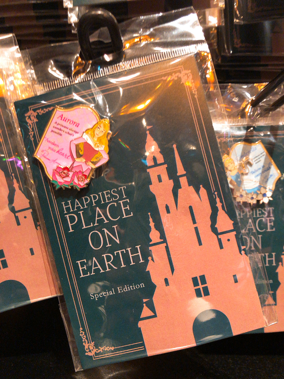 HKDL - Happiness place on earth Princess pin