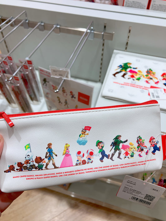 Nintendo World - Pen case