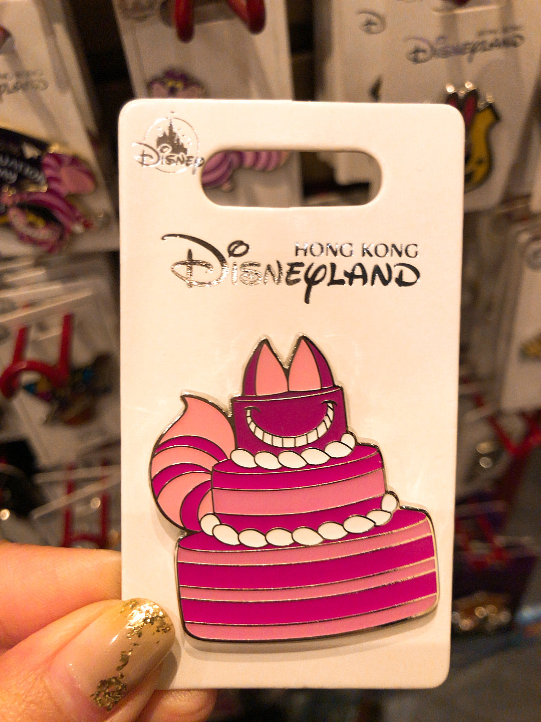 HKDL - Disney character cake pin