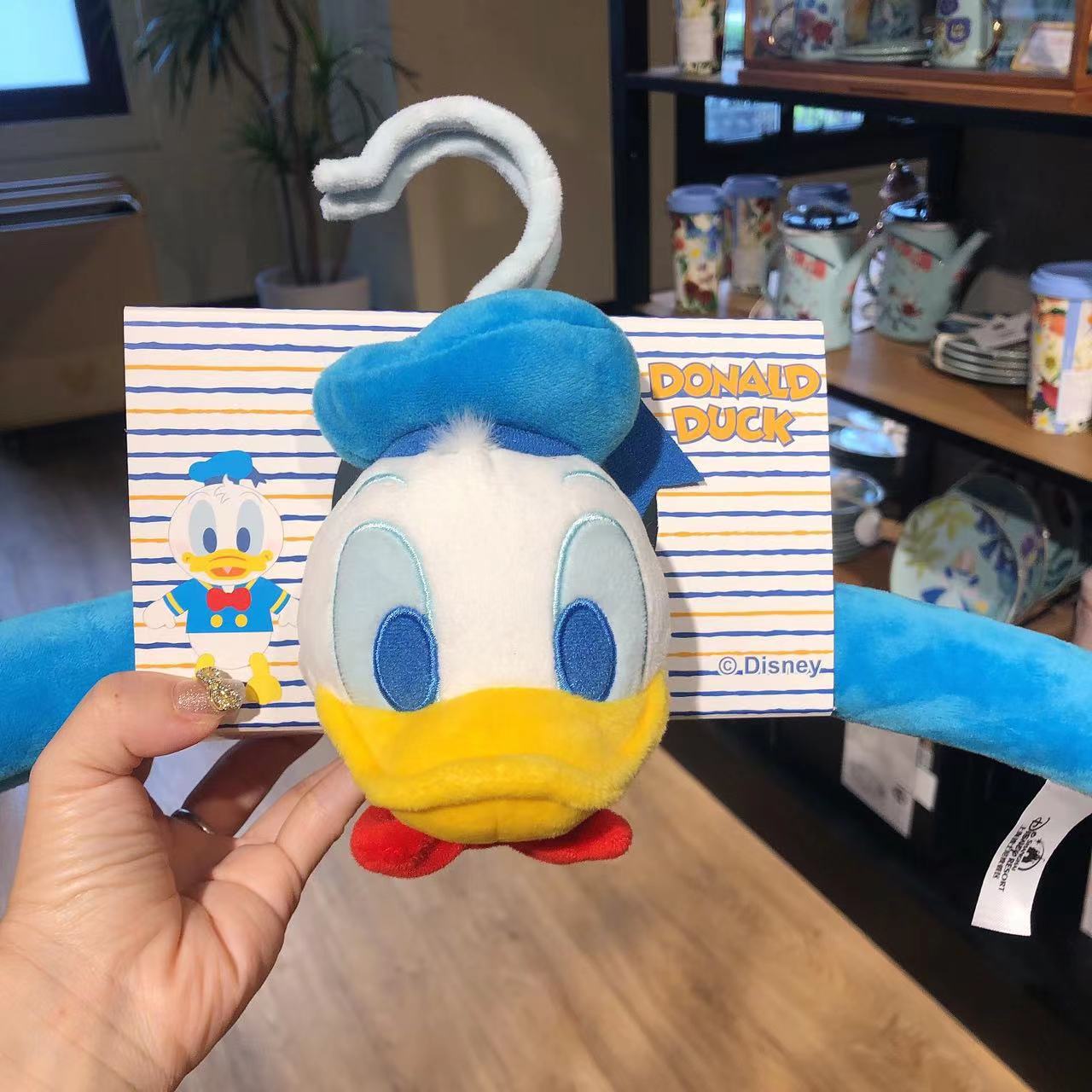 SHDL - Sleepy Donald Duck Hanger set