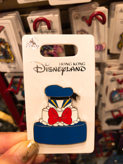 HKDL - Disney character cake pin