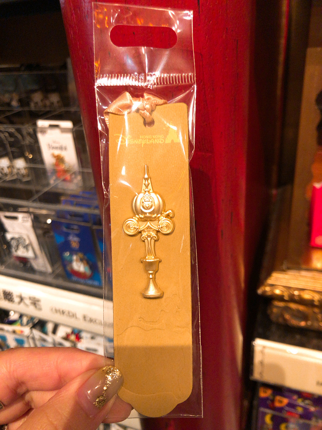 HKDL - Princess pin with leather bookmark collection